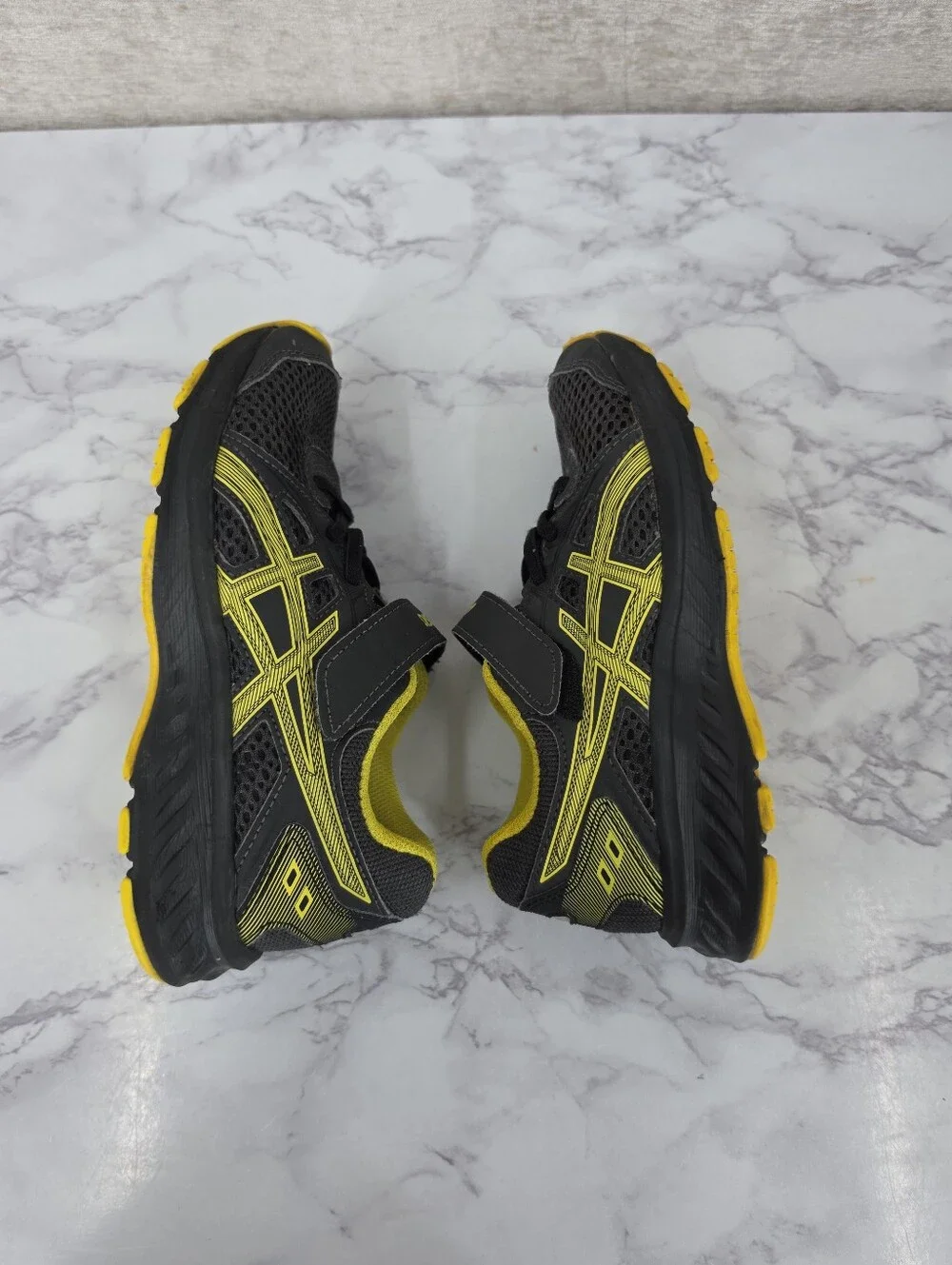 ASICS Jolt 2 Graphite Grey Vibrant Yellow Kids Boys Toddler Size 12